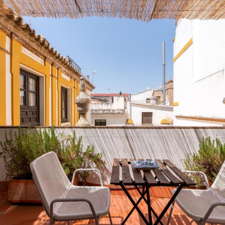 Villa Elvira, exclusive Pool and Gardens in the heart of Sevilla - Villa - 63