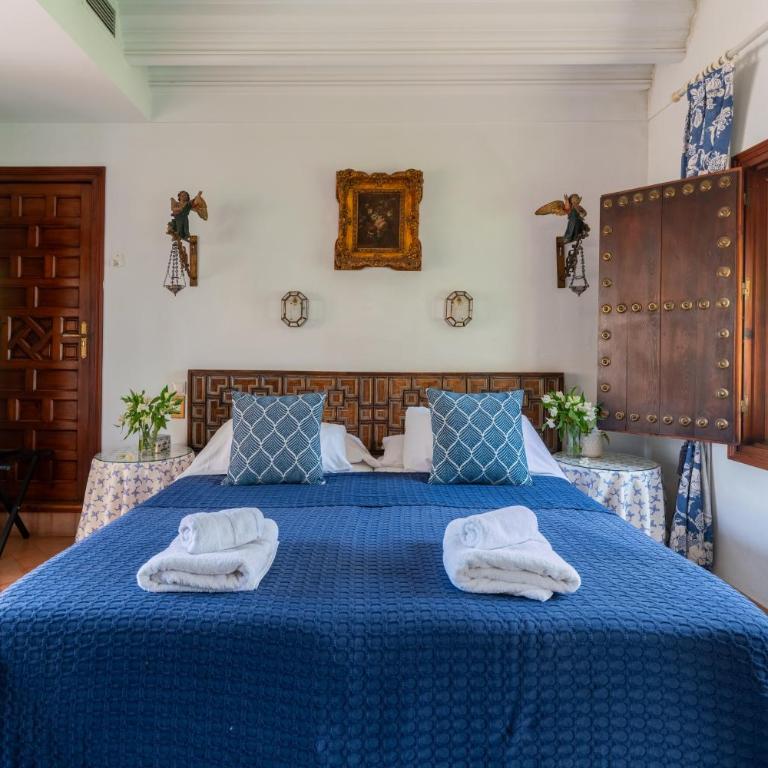 Villa Elvira, exclusive Pool and Gardens in the heart of Sevilla - Villa - 49