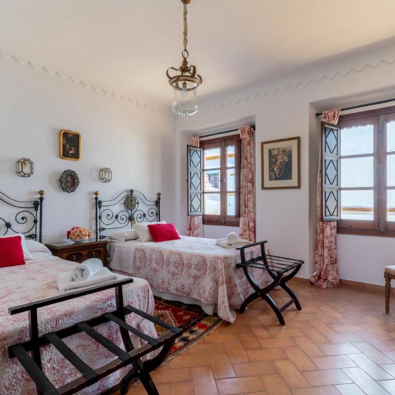 Villa Elvira, exclusive Pool and Gardens in the heart of Sevilla - Villa - 85