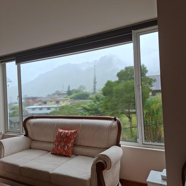 Hotel Shannon 360 - Two-Bedroom Apartment with Mountain View - 4