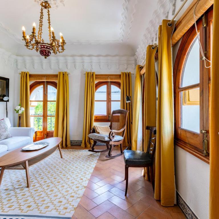 Villa Elvira, exclusive Pool and Gardens in the heart of Sevilla - Villa - 57