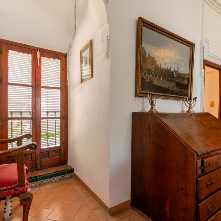 Villa Elvira, exclusive Pool and Gardens in the heart of Sevilla - Villa - 96