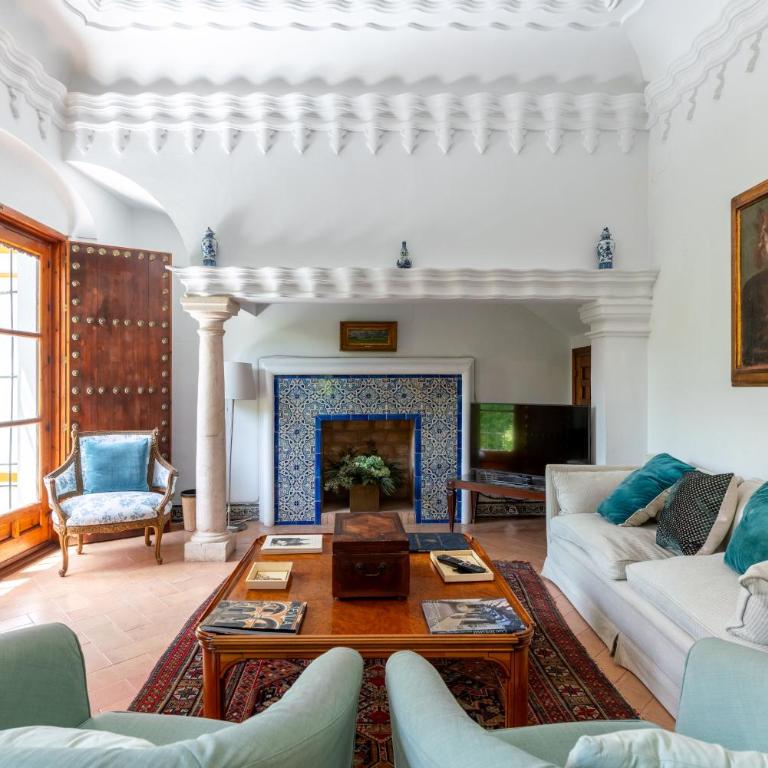Villa Elvira, exclusive Pool and Gardens in the heart of Sevilla - Villa - 25