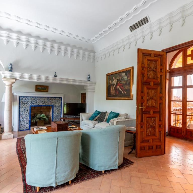 Villa Elvira, exclusive Pool and Gardens in the heart of Sevilla - Villa - 36