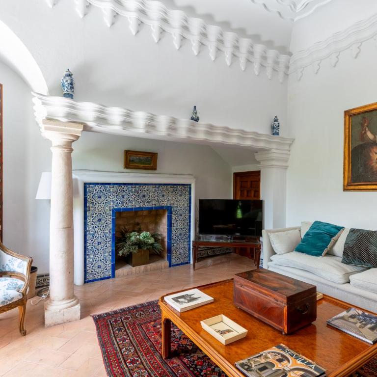 Villa Elvira, exclusive Pool and Gardens in the heart of Sevilla - Villa - 34