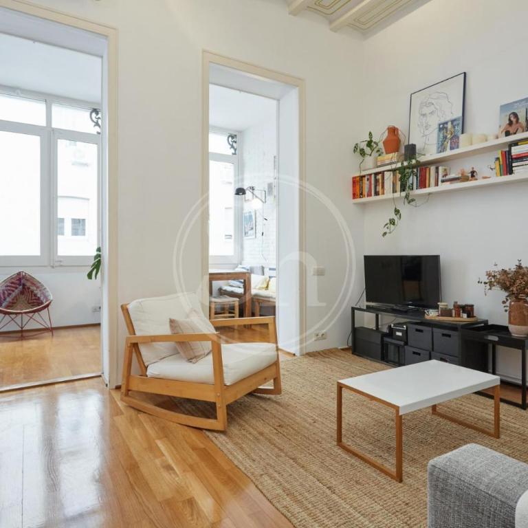 Charming apartment for 4 - Two-Bedroom Apartment - 2
