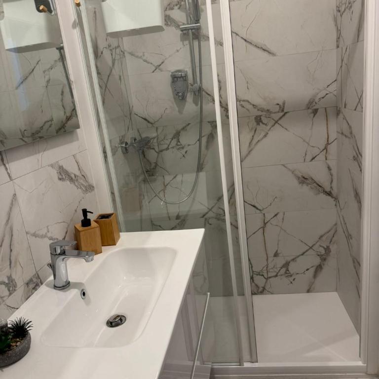 Casa IN 6 - Appartamento con 1 Camera da Letto - 7