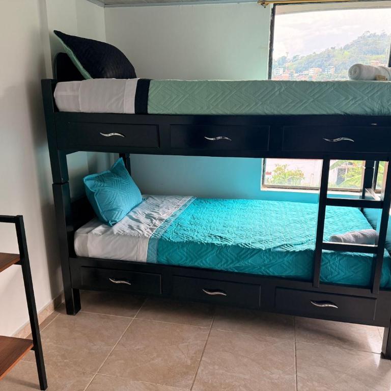 Pandora house - Two-Bedroom Family Apartment - 11