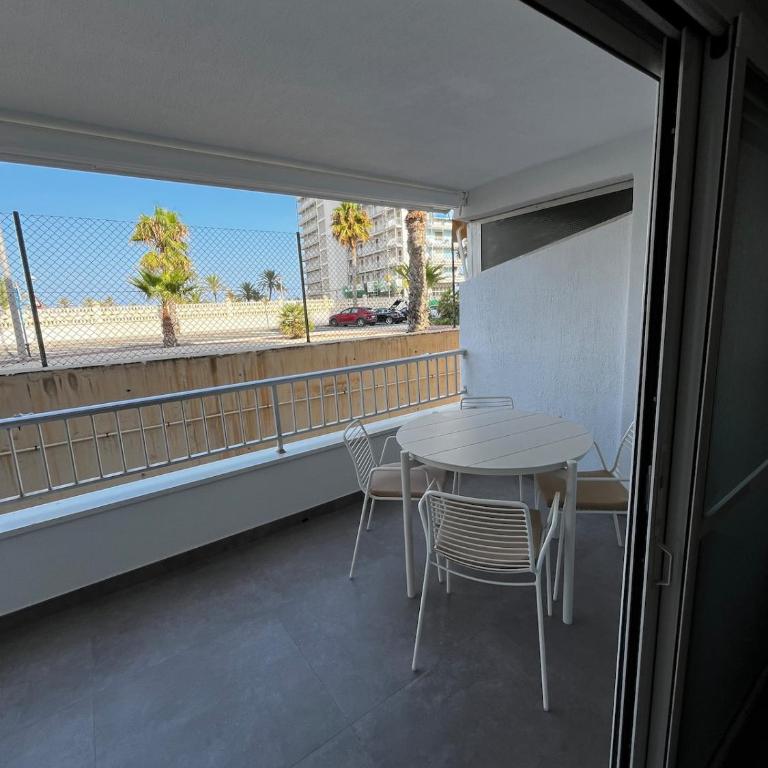 Apartamento reformado a estrenar en PAU 5 a solo 2 min de la Playa de San Juan - One-Bedroom Apartment - 9