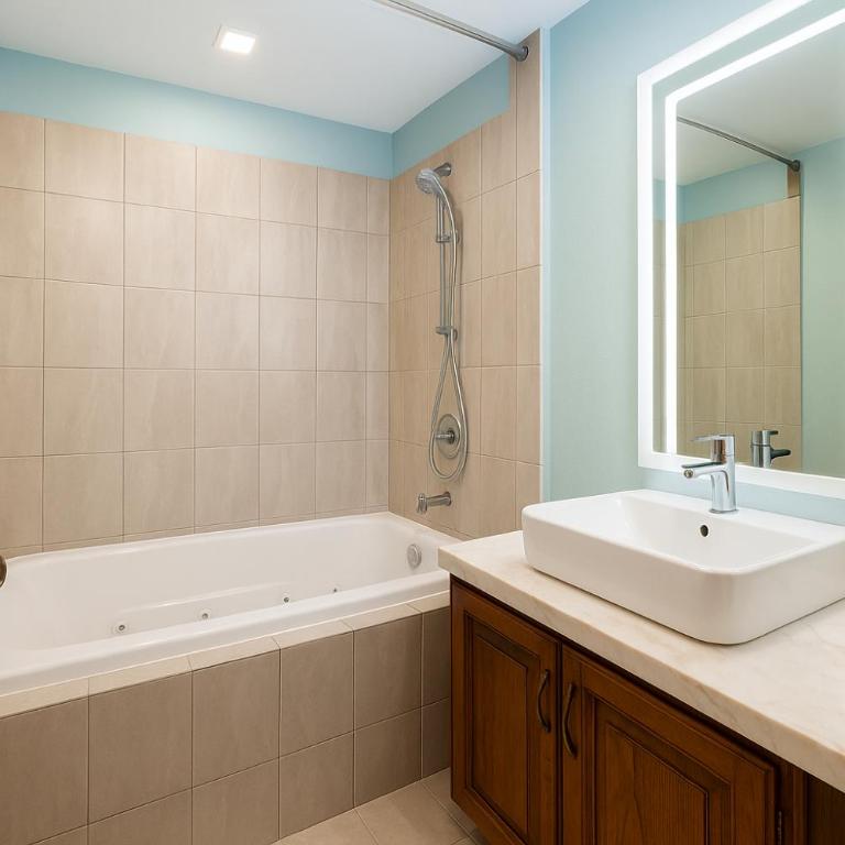 P V near Colomitos Beach Boutique Hotel - Suite con bañera de hidromasaje - Cama extragrande - 24