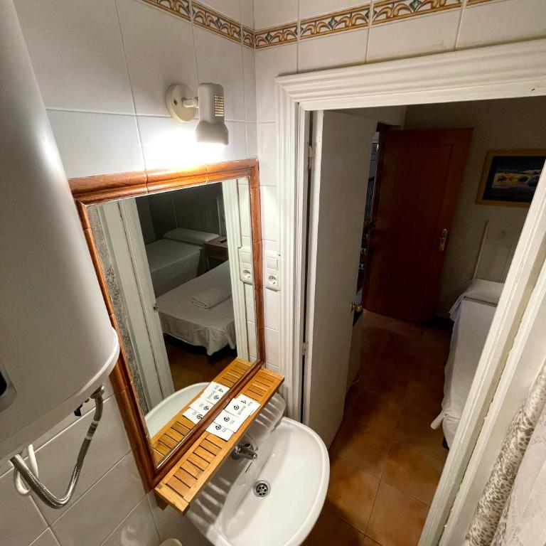 Sueños de Lorca Guest House - Double Room with Private Bathroom - 6