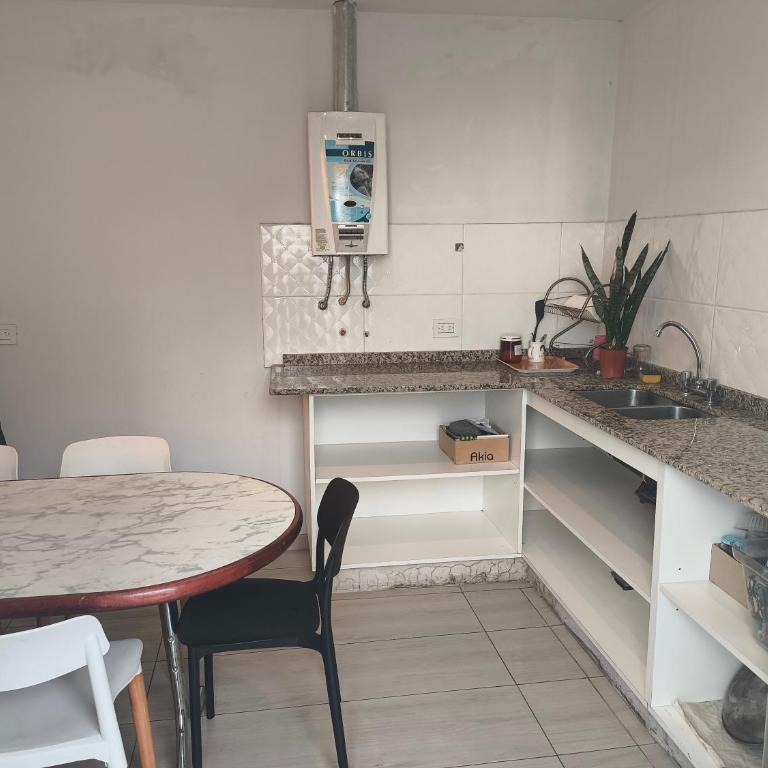 refugio Bv los andes - Apartamento de 2 dormitorios con terraza - 1