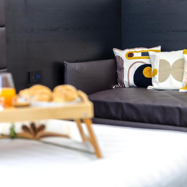 Mesbeglia Luxury Rooms - Camera Deluxe - 18