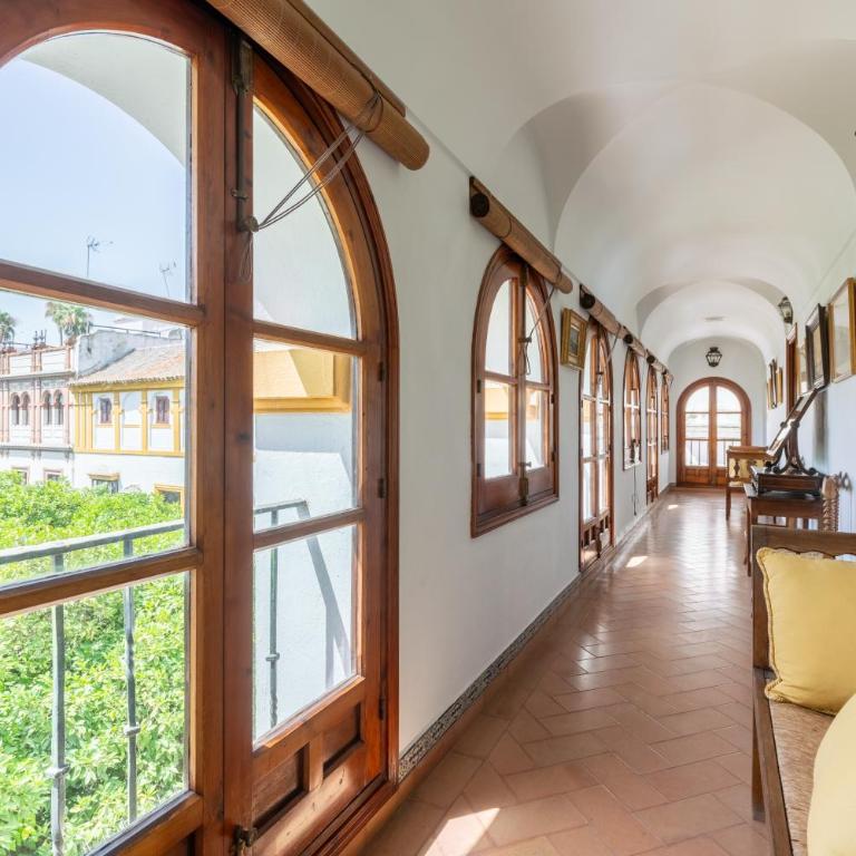 Villa Elvira, exclusive Pool and Gardens in the heart of Sevilla - Villa - 89