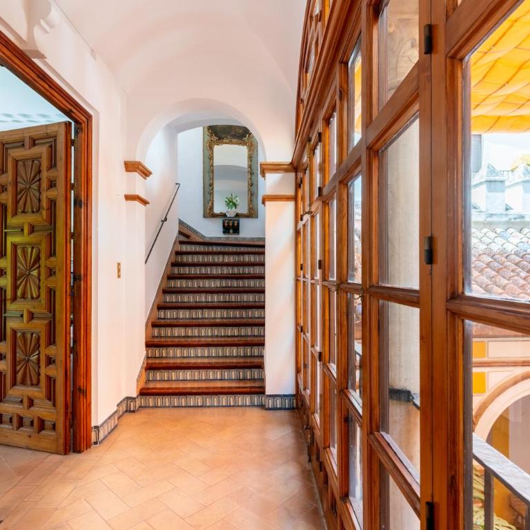 Villa Elvira, exclusive Pool and Gardens in the heart of Sevilla - Villa - 45