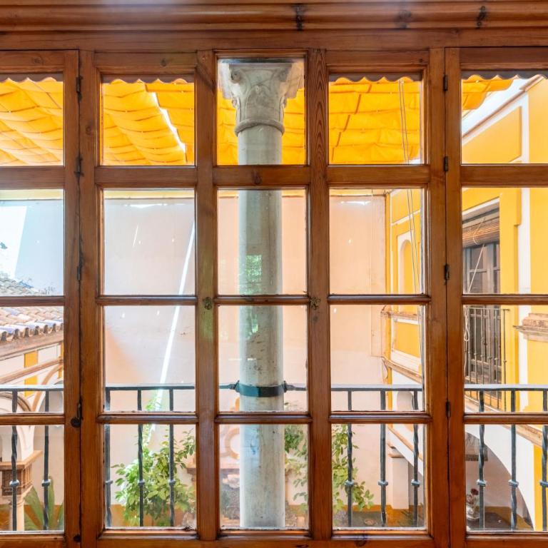 Villa Elvira, exclusive Pool and Gardens in the heart of Sevilla - Villa - 9