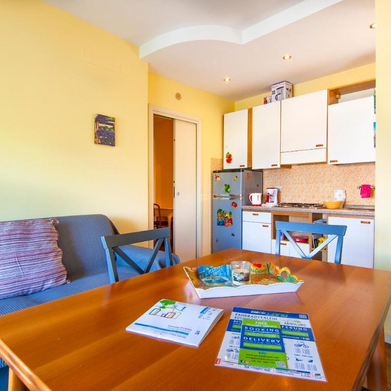 Residence Florida B2-200m dal lago,a/c,balcone - Casa Vacanze - 15