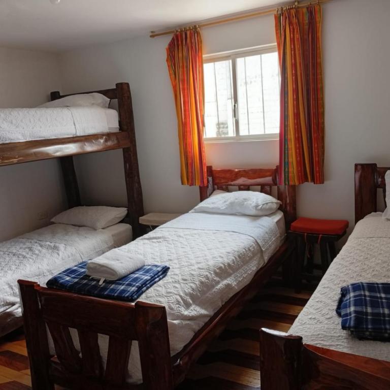 Hotel Maderanegra By Huasicama - Habitación Compartida Mixta - 4 camas - 1