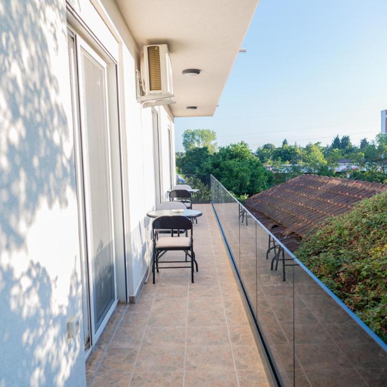 Apartments Chiara Garden - Deluxe One-Bedroom Apartment with Garden View - 10