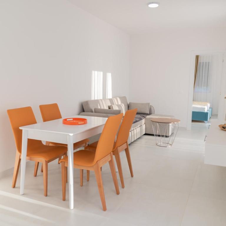 Apartments Chiara Garden - Deluxe One-Bedroom Apartment with Garden View - 2