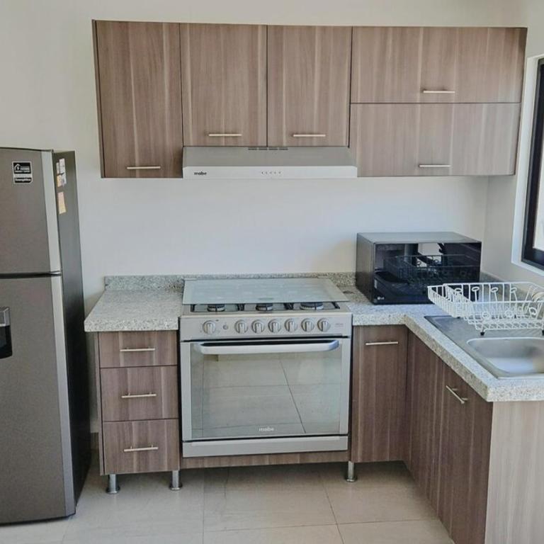Tu espacio ideal en Intercity Urban Corridor - Three-Bedroom House - 3