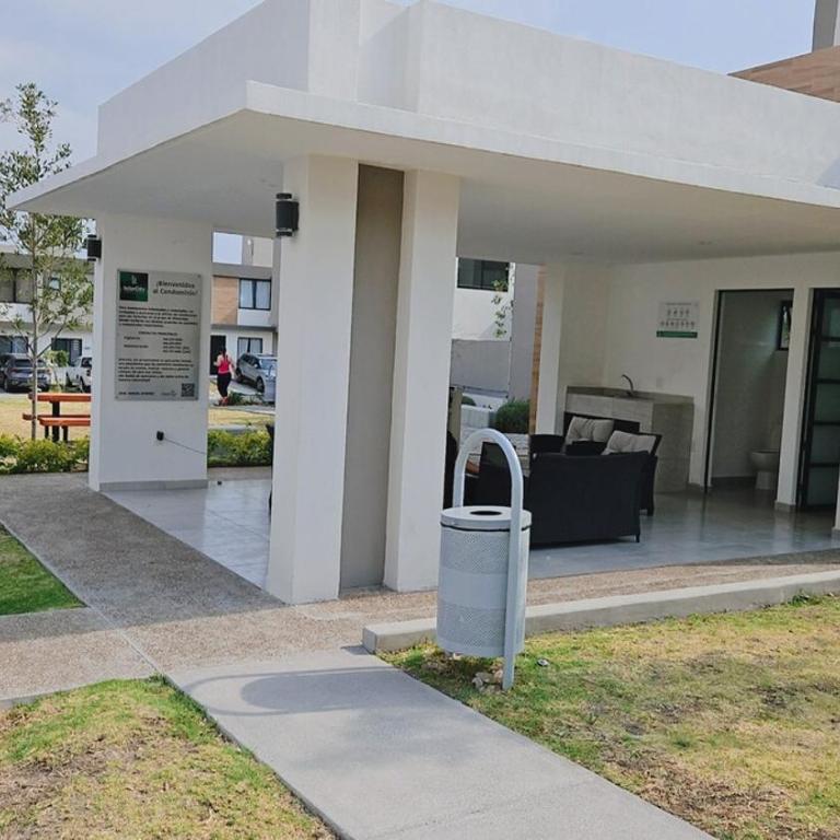 Tu espacio ideal en Intercity Urban Corridor - Three-Bedroom House - 11