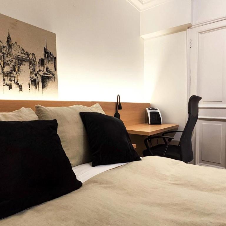 Yogi hostels - Double Room - 4