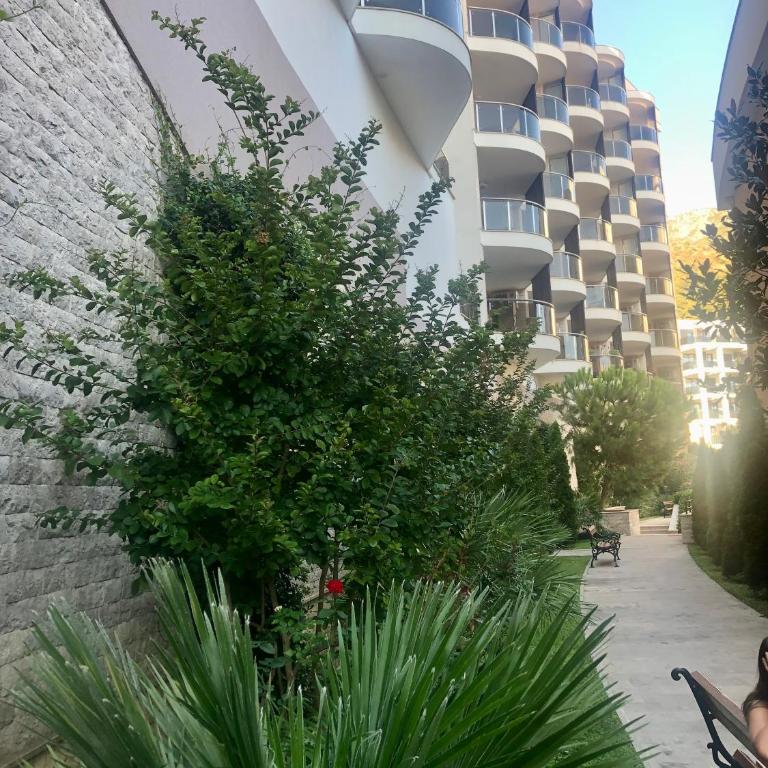 Anatolia Luxury Seaview Residence - Two-Bedroom Apartment with Balcony and Sea View - 4