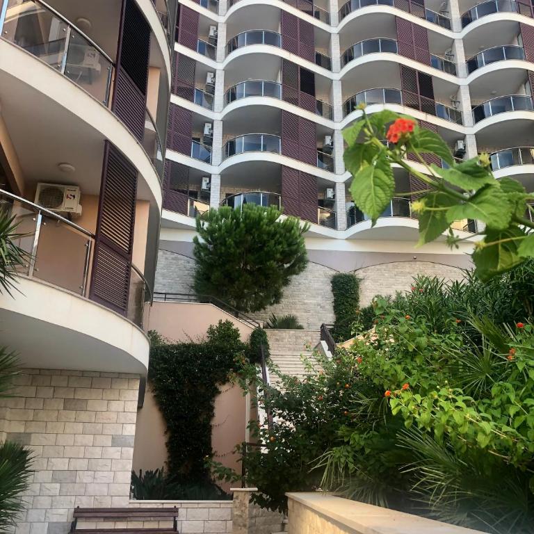 Anatolia Luxury Seaview Residence - Two-Bedroom Apartment with Balcony and Sea View - 3
