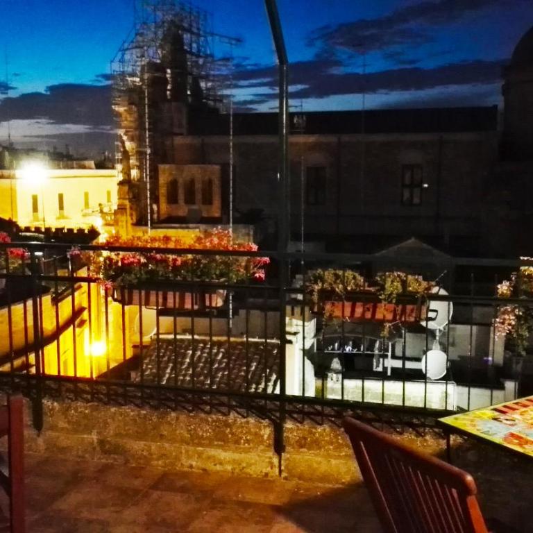 Attico Barocco - Camera King Superior con Balcone - 16
