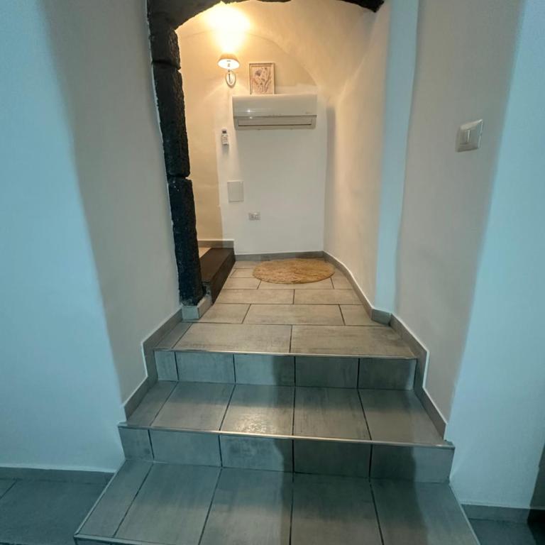 Garibaldi House - One-Bedroom House - 15