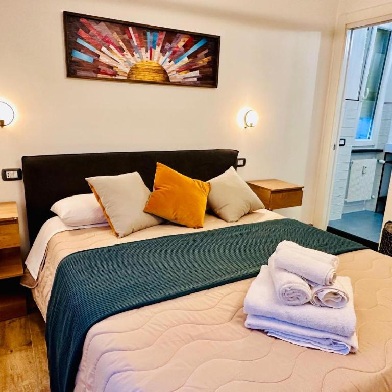 Lombardo's Family - Free Private Parking 700m from the station! - Two-Bedroom Apartment - 27