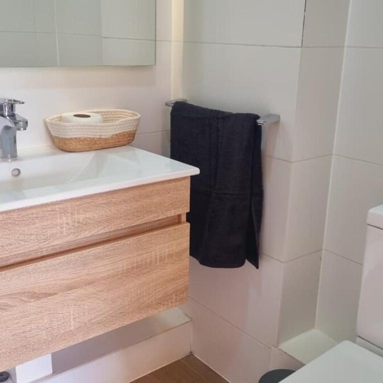 Comodidad y ubicación perfecta - One-Bedroom Apartment - 30