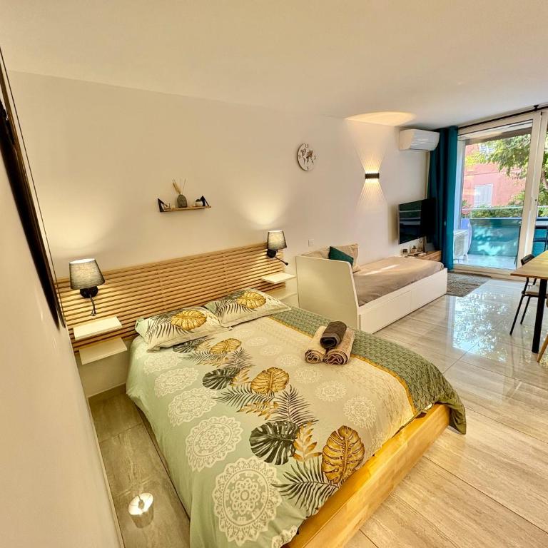 Studio moderne près de la plage & Monaco, Parking - Studio avec Terrasse - 2
