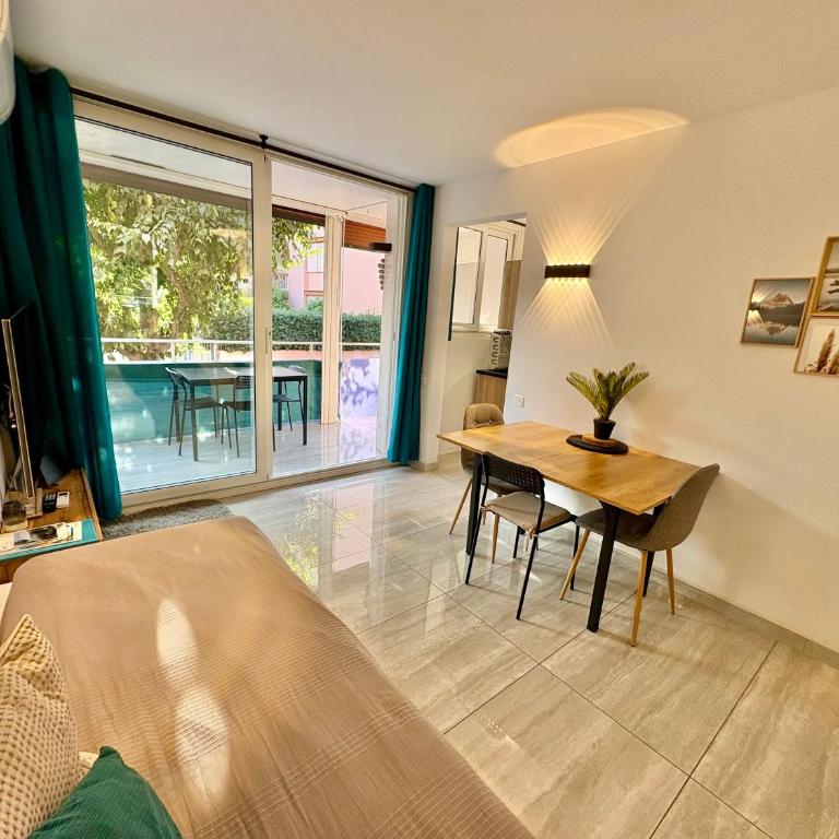 Studio moderne près de la plage & Monaco, Parking - Studio avec Terrasse - 5
