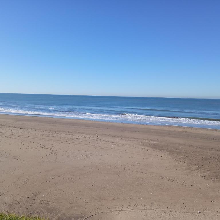 casa pileta parque mar del plata a 400 metros del mar - Casa con 1 dormitorio - 2