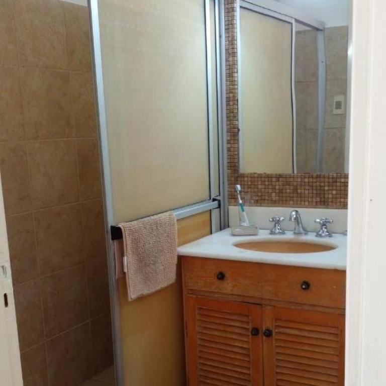 Apartamento Céntrico con Balcón - Two-Bedroom Apartment - 4