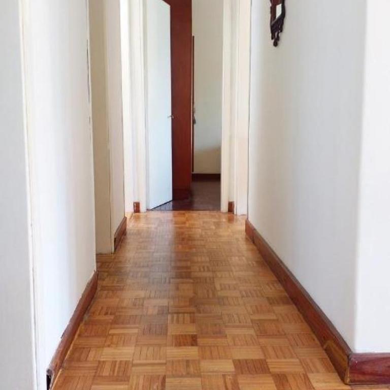 Apartamento Céntrico con Balcón - Two-Bedroom Apartment - 11