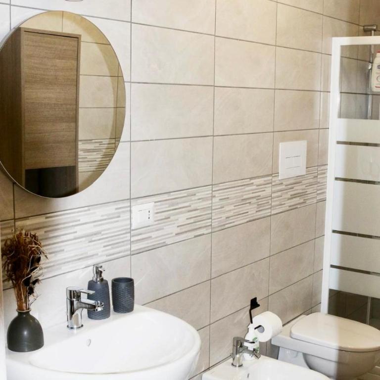 Casa Cristina - Three-Bedroom Apartment with Balcony - 31