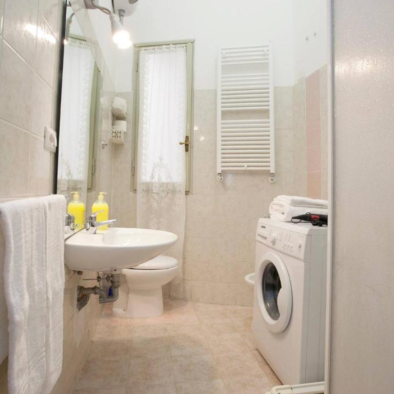 Large Apartment near Coliseum - Appartamento con 2 Camere da Letto - 6