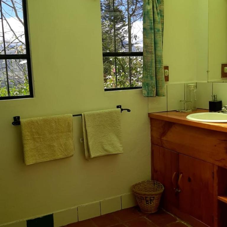 The Black Sheep Inn - Double Room with Private Bathroom - 13