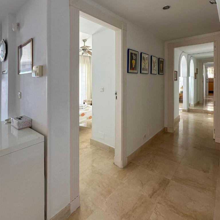 Sinfonia Del Mar Apartment also LONG TERM RENTALS - Apartamento con vistas al mar - 17