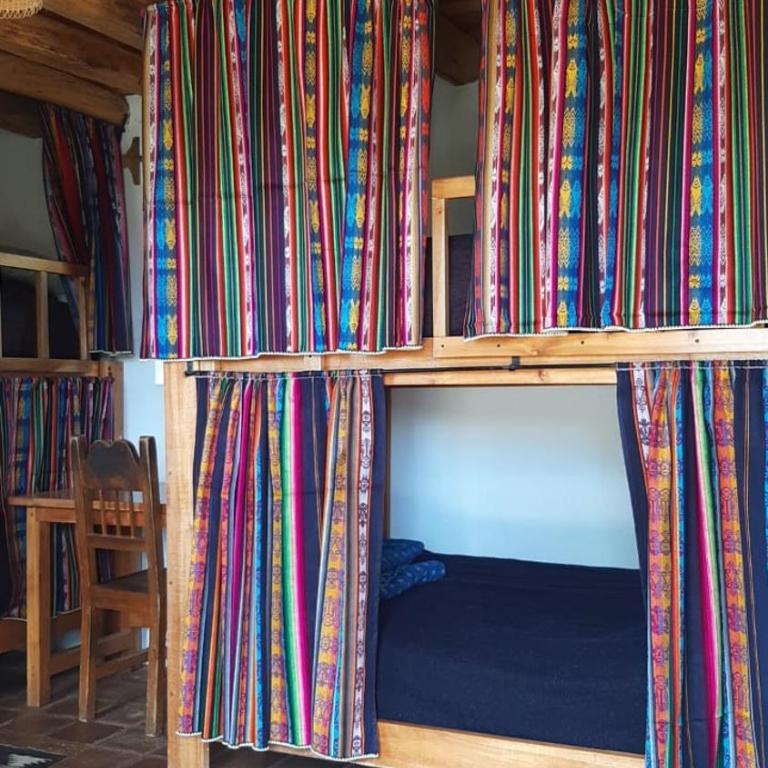 The Black Sheep Inn - Family Room with Shared Bathroom - 8