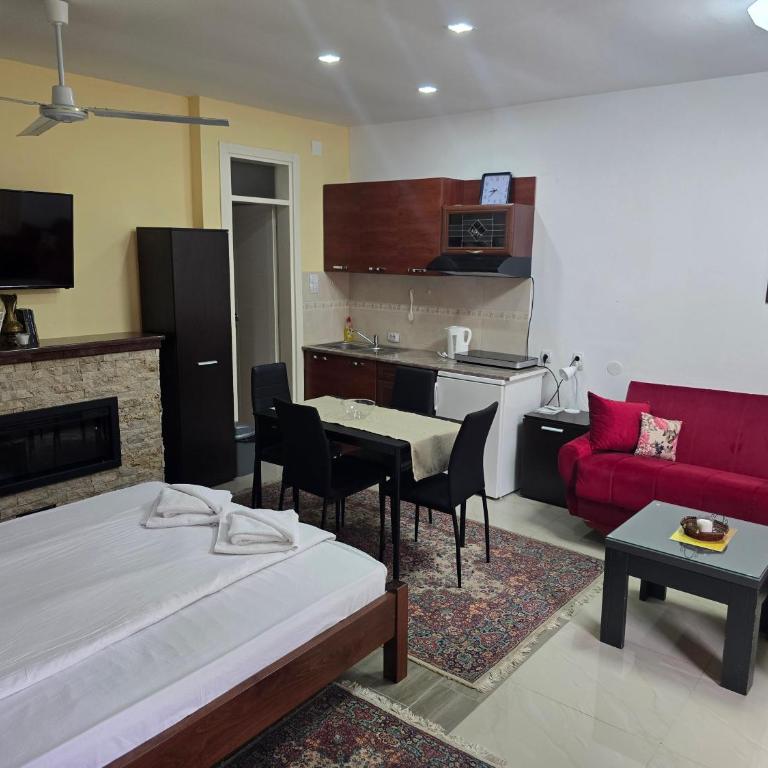 APARTMANSKI SMEŠTAJ SOLARIS kod Aqua Parka Lux Apartman LAZAR - Apartman - 55