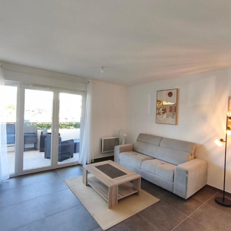 T2 apartment with terrace - Apartamento - 1