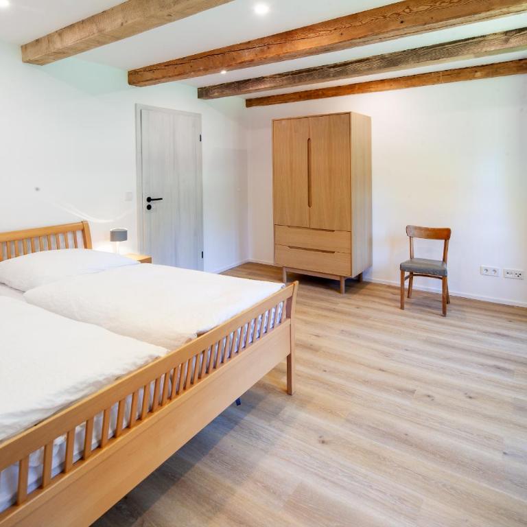 Landhaus Auerling, Chalet am Wald mit Sauna, Kamin & Garten - Chalet mit 3 Schlafzimmern - 30