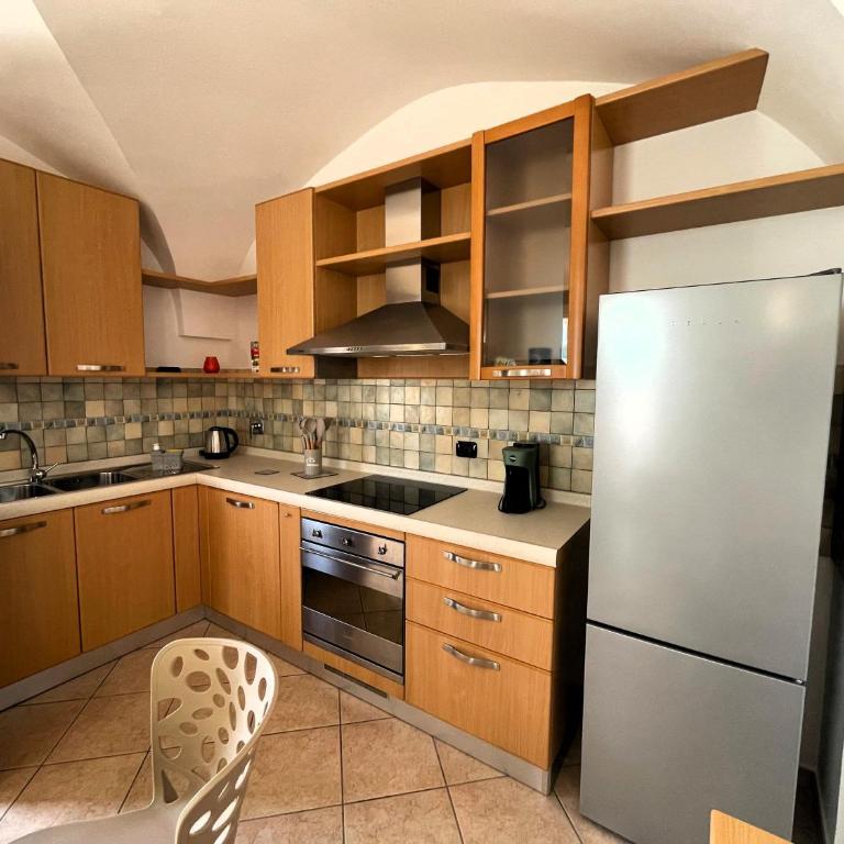 Palazzo Medusa - Appartamento con 1 Camera da Letto, Balcone e Vista Mare - 10