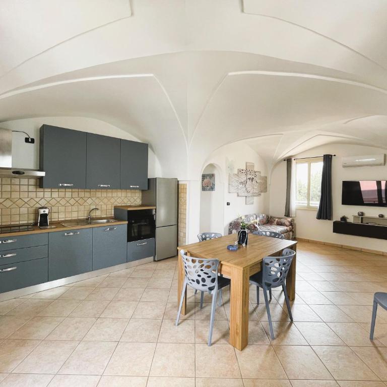 Palazzo Medusa - Appartamento con 2 Camere da Letto e Balcone - 6