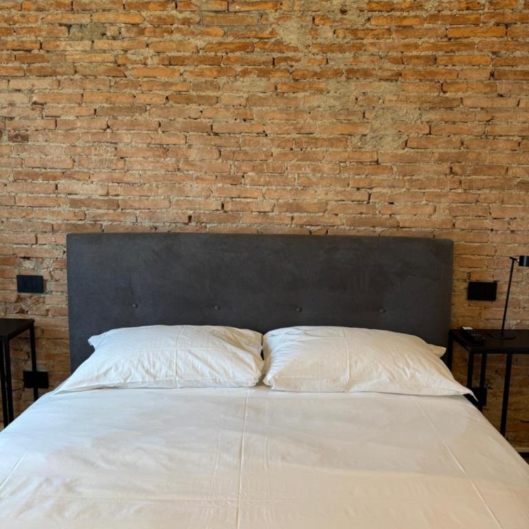 Pedroom Via San Tomaso - Appartamento con 1 Camera da Letto - 11