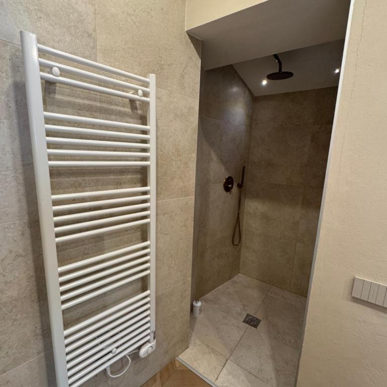Pedroom Via San Tomaso - Appartamento con 1 Camera da Letto - 13